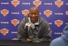Mike Brown takes moment to bring Knicks together amid off-court drama: ‘Really cool’