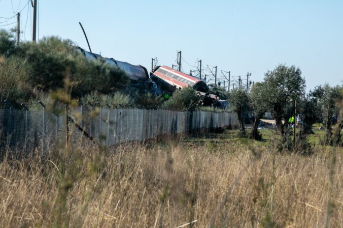 scene-collision-two-trains-urda-146720632.jpg