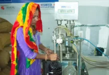 5 Mathura Women Learnt to Run a Mustard Oil Unit. Today, They Run the Whole Business
